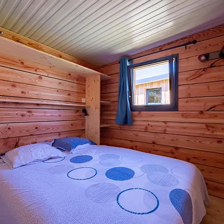 Eco Lodge, Terrasse, Piscine, Parc Du Pilat Campsite 3*